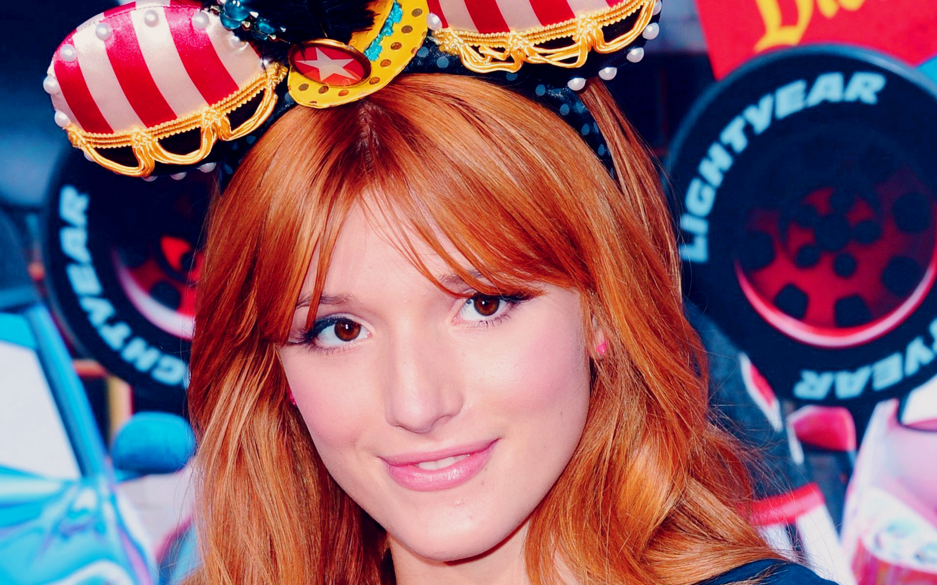 Fonds d'cran Clbrits Femme Bella Thorne Bella Thorne