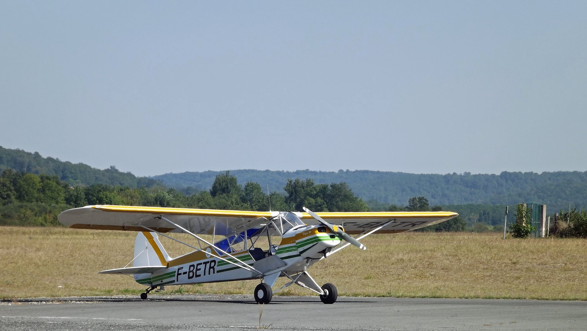 Wallpapers Planes ULM piper 90