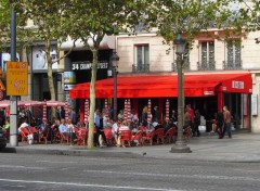  Voyages : Europe les champs élysées