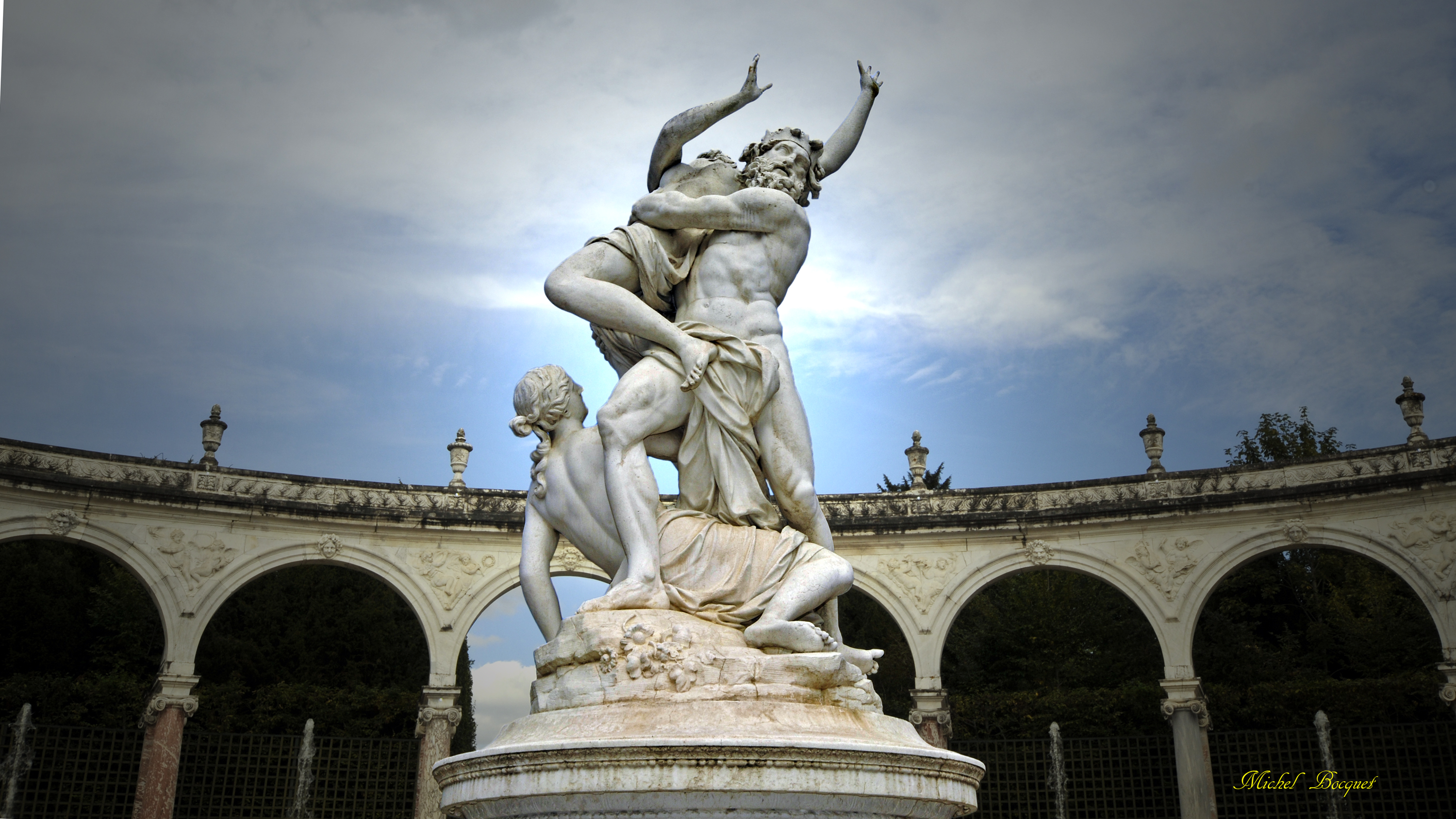 Wallpapers Constructions and architecture Statues - Monuments Dans les jardins du Château de Versailles