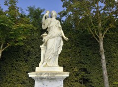  Constructions et architecture Dans les jardins du Château de Versailles