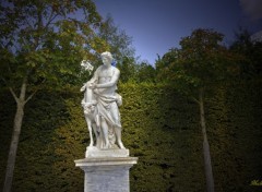  Constructions and architecture Dans les jardins du Château de Versailles