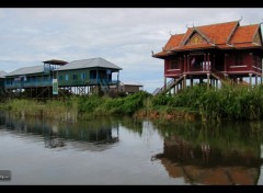  Voyages : Asie Village Flottant de Kompong Pluck (Cambodge).