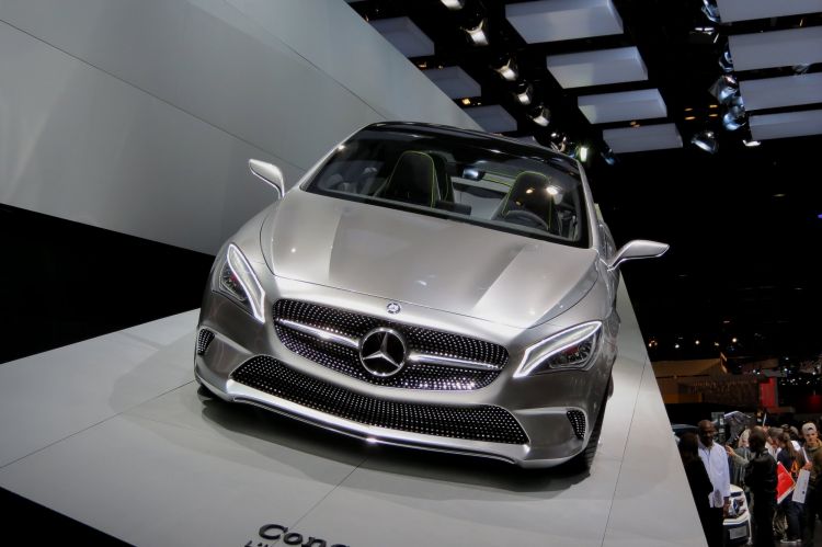 Fonds d'cran Voitures Mercedes Wallpaper N316553