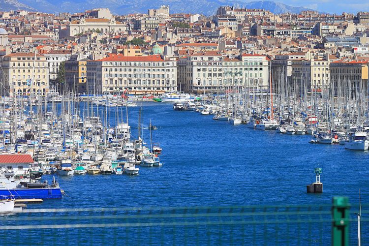 Fonds d'cran Voyages : Europe France > Provence-Alpes-Cte d'Azur La ville de Marseille