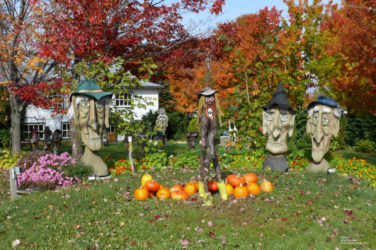 Fonds d'cran Objets Statuettes - Sculptures Halloween