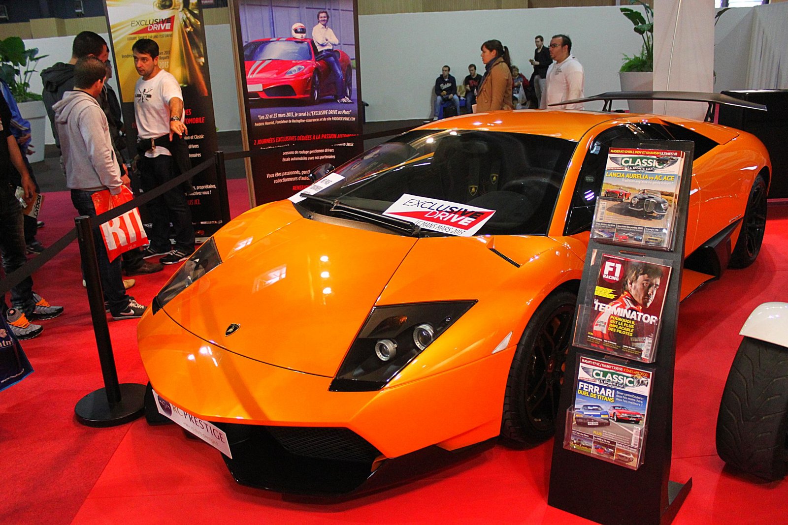 Fonds d'cran Voitures Lamborghini le salon mondial de l'automobile 2012