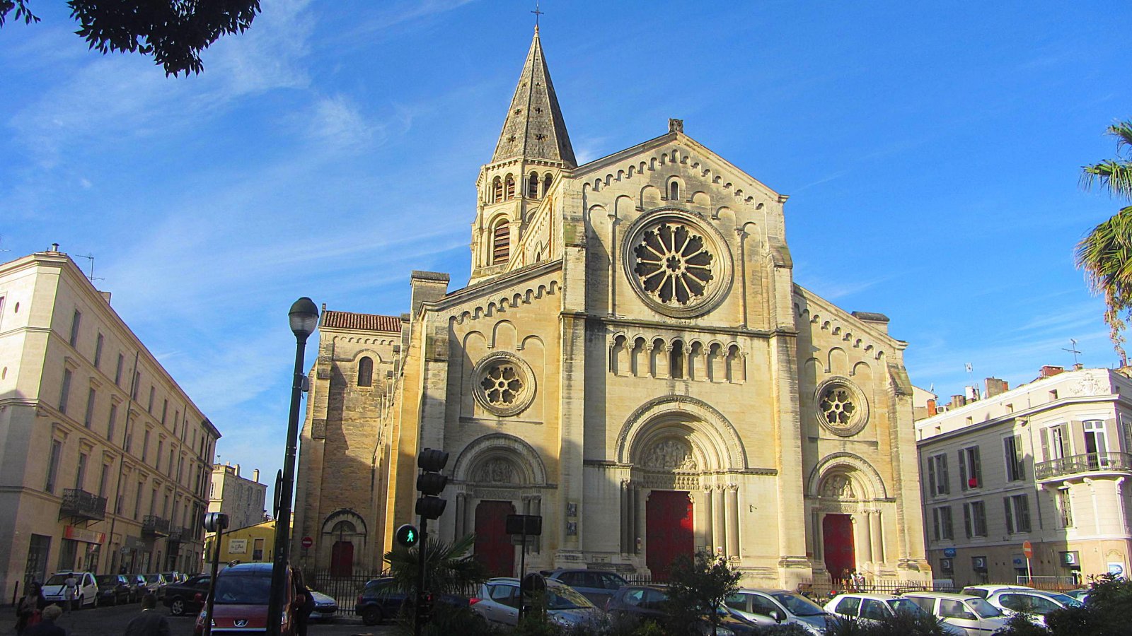 Fonds d'cran Voyages : Europe France > Provence-Alpes-Cte d'Azur Nîmes