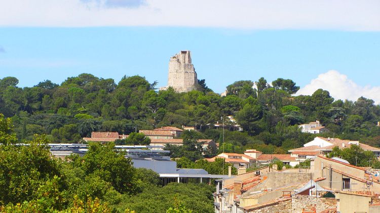 Fonds d'cran Voyages : Europe France > Provence-Alpes-Cte d'Azur Nîmes