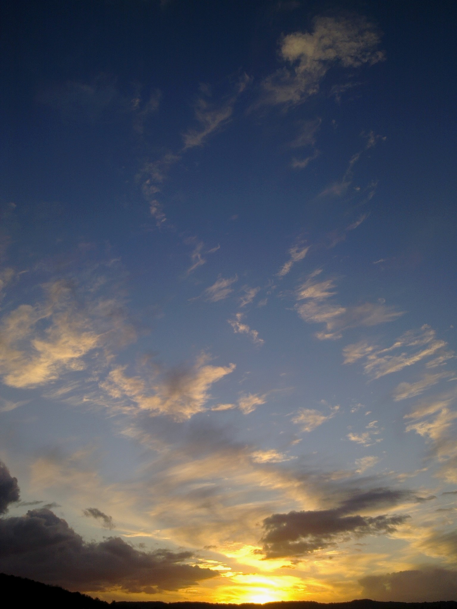 Fonds d'cran Nature Ciel - Nuages Couch de soleil.