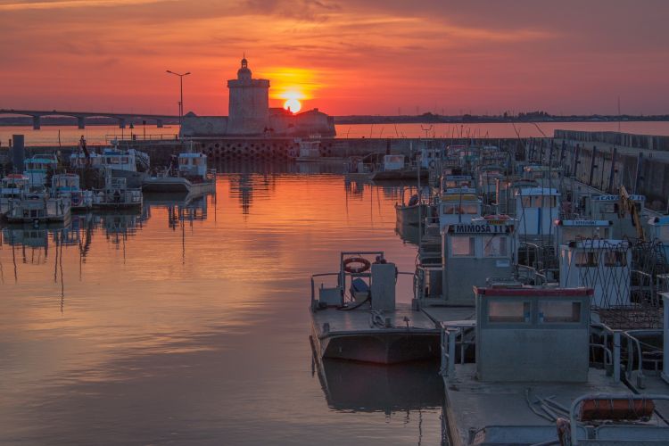 Fonds d'cran Nature Couchers et levers de Soleil le port