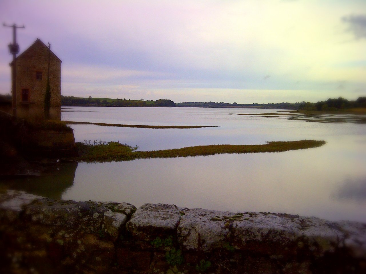 Fonds d'cran Constructions et architecture Moulins - Eoliennes moulin de st-suliac