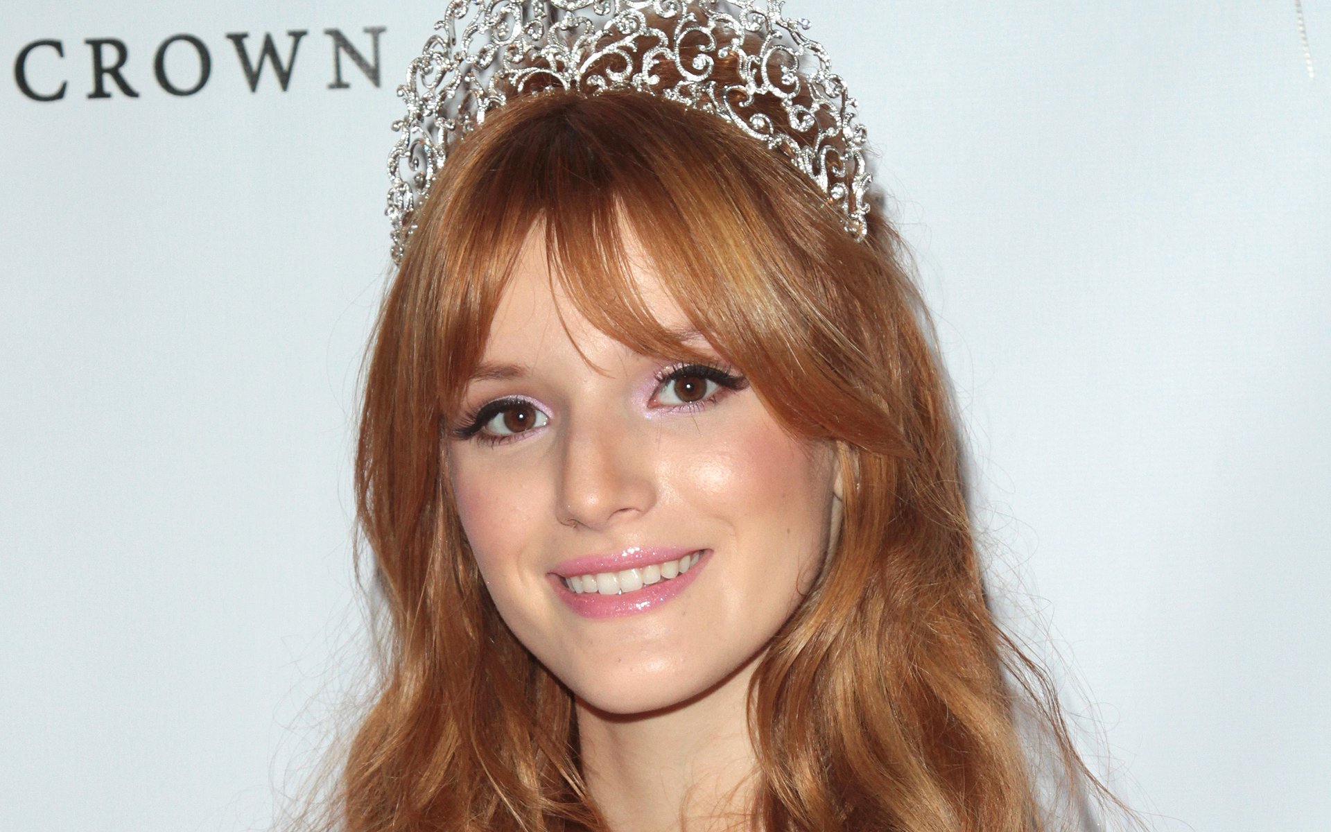 Fonds d'cran Clbrits Femme Bella Thorne 