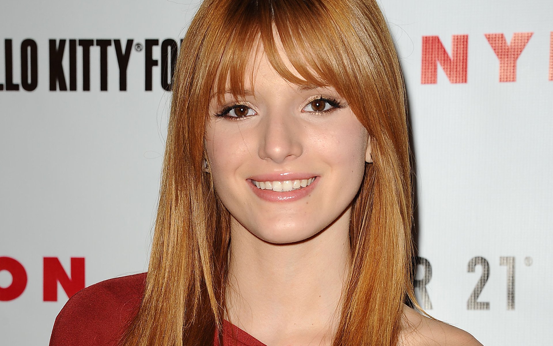 Fonds d'cran Clbrits Femme Bella Thorne 