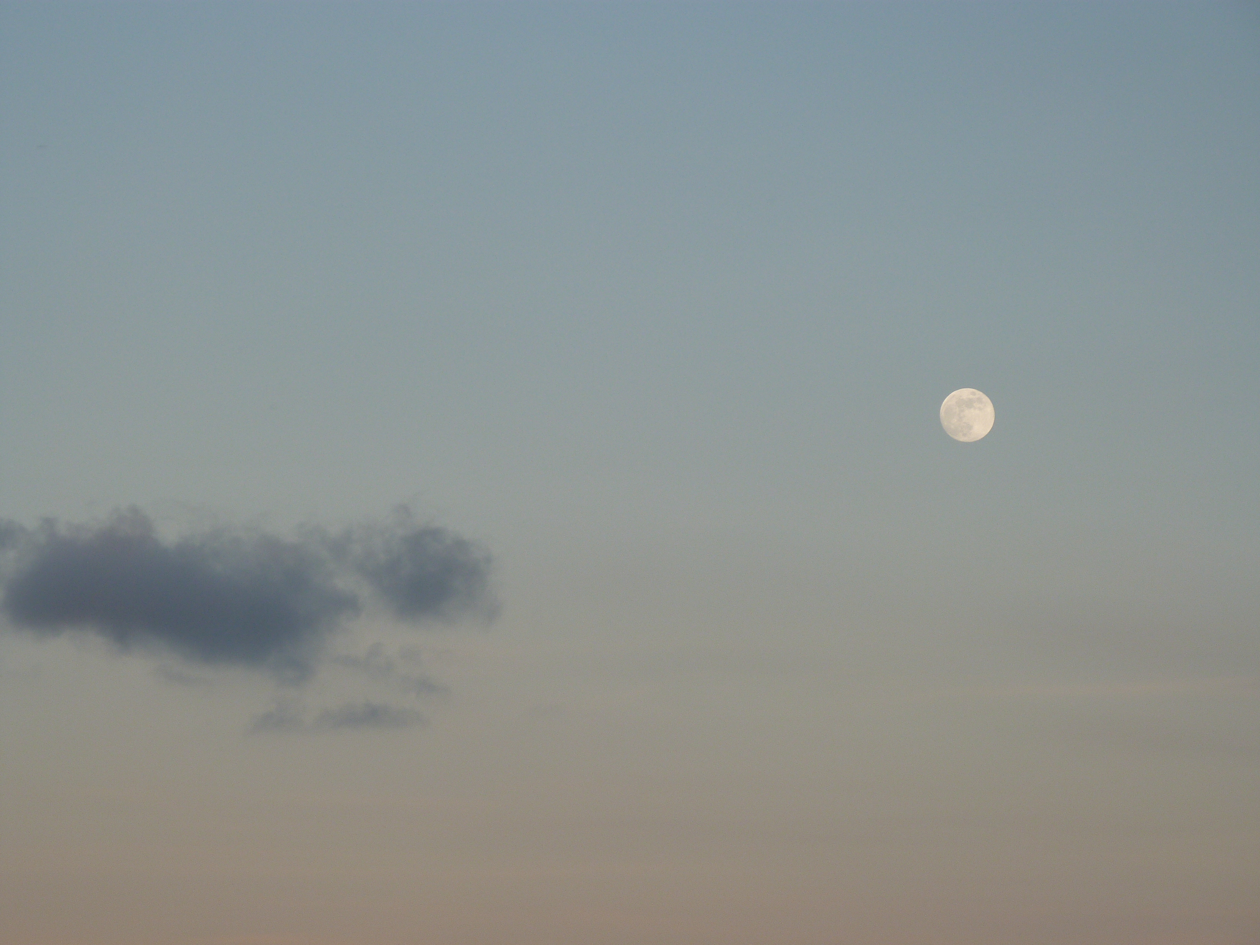 Wallpapers Nature Skies - Clouds Lune