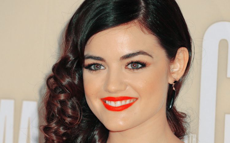 Fonds d'cran Clbrits Femme Lucy Hale  Lucy Hale