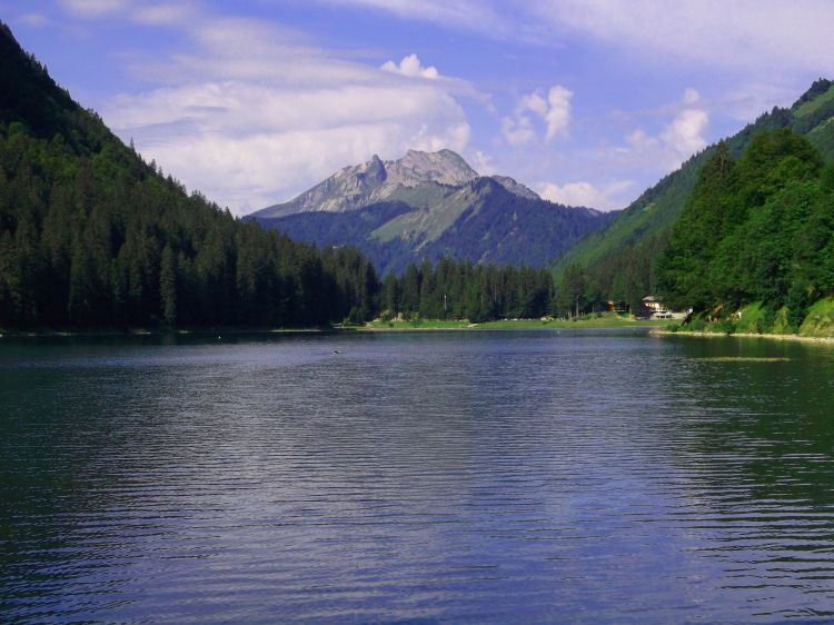 Fonds d'cran Nature Lacs - Etangs lac de montriond ;)