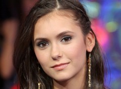  Celebrities Women Nina Dobrev