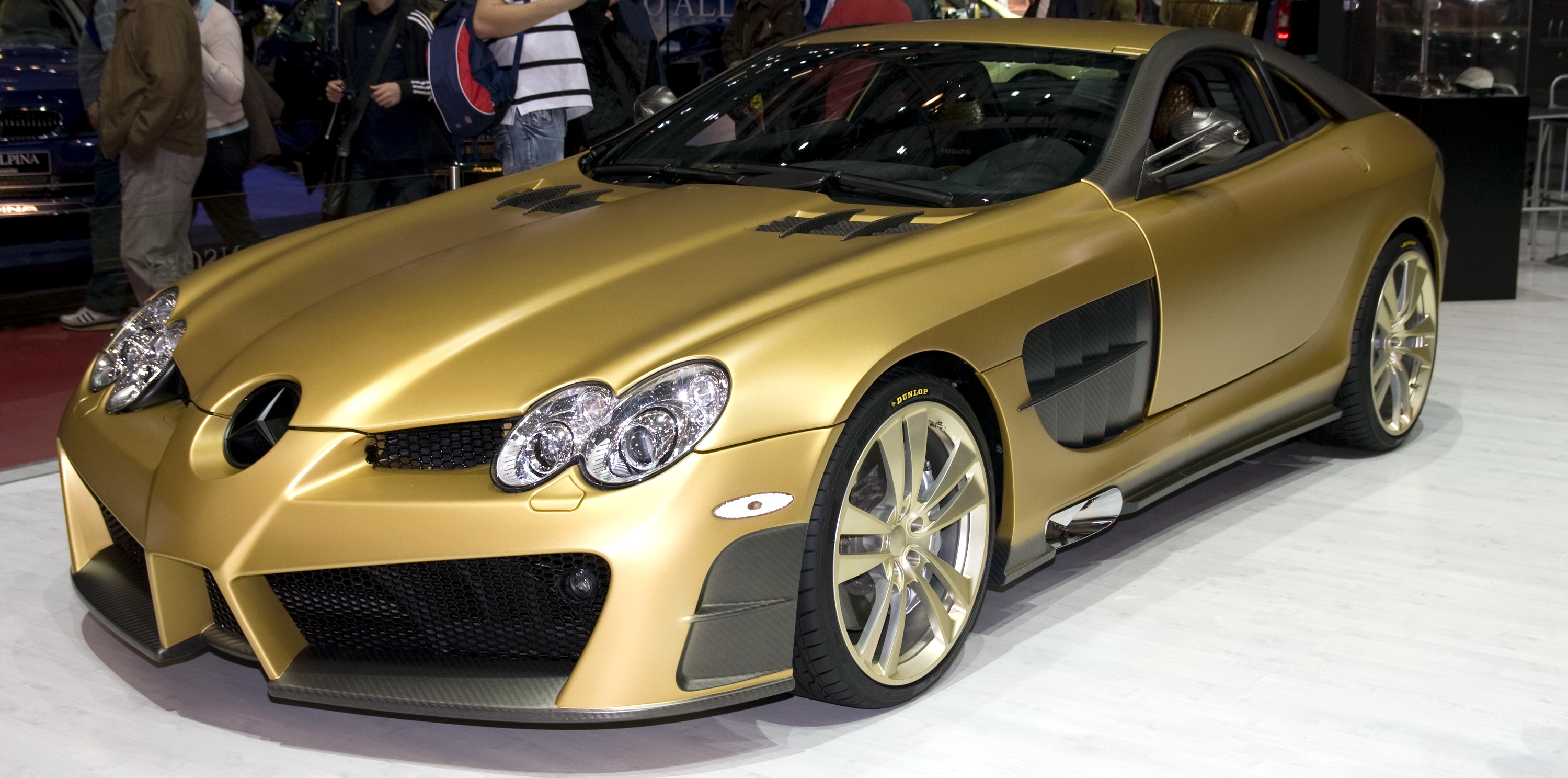 Fonds d'cran Voitures Mercedes Mercedes SLR Or by Mansory