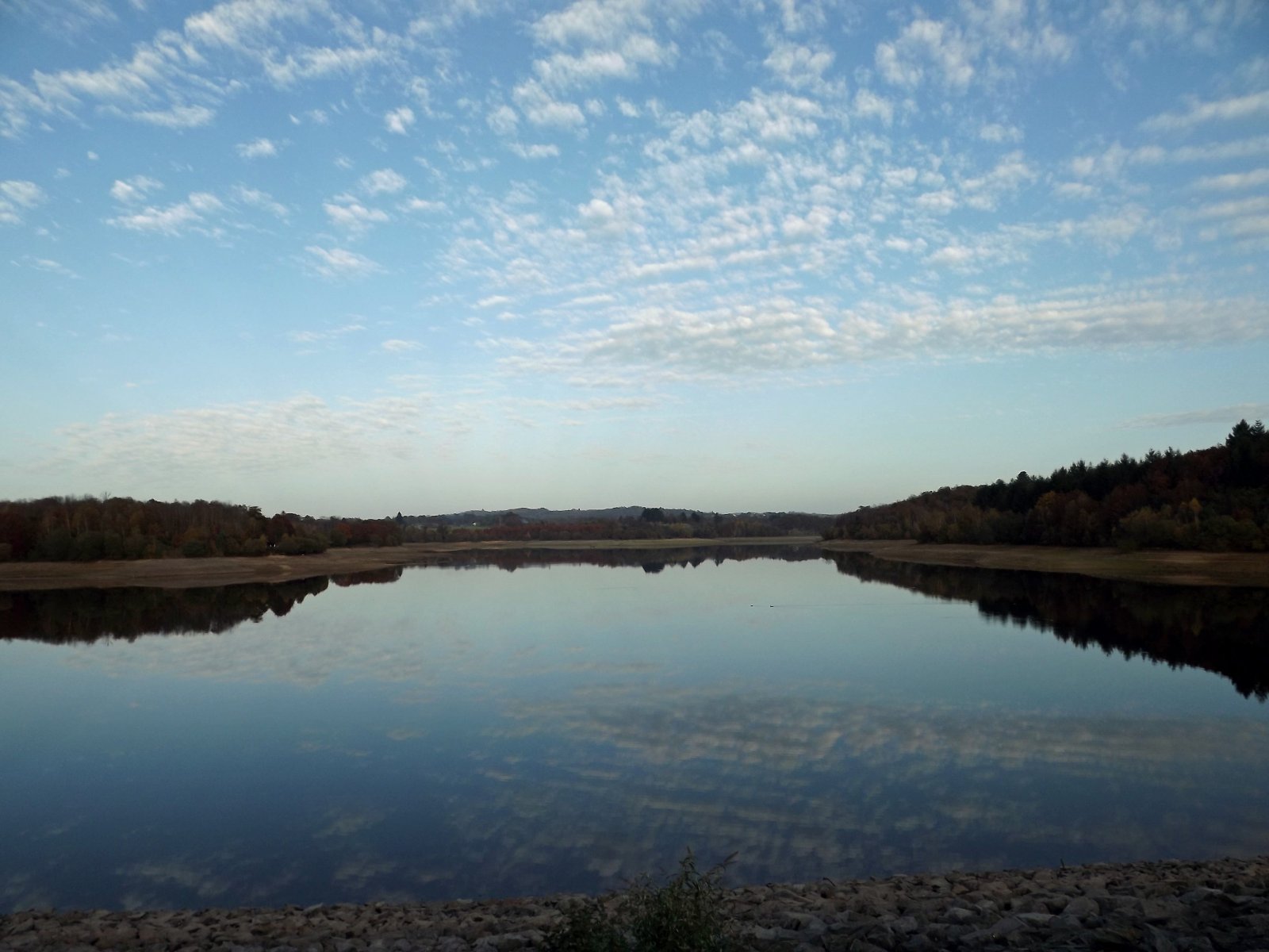 Wallpapers Nature Lakes - Ponds retenue d'eau de Miallet