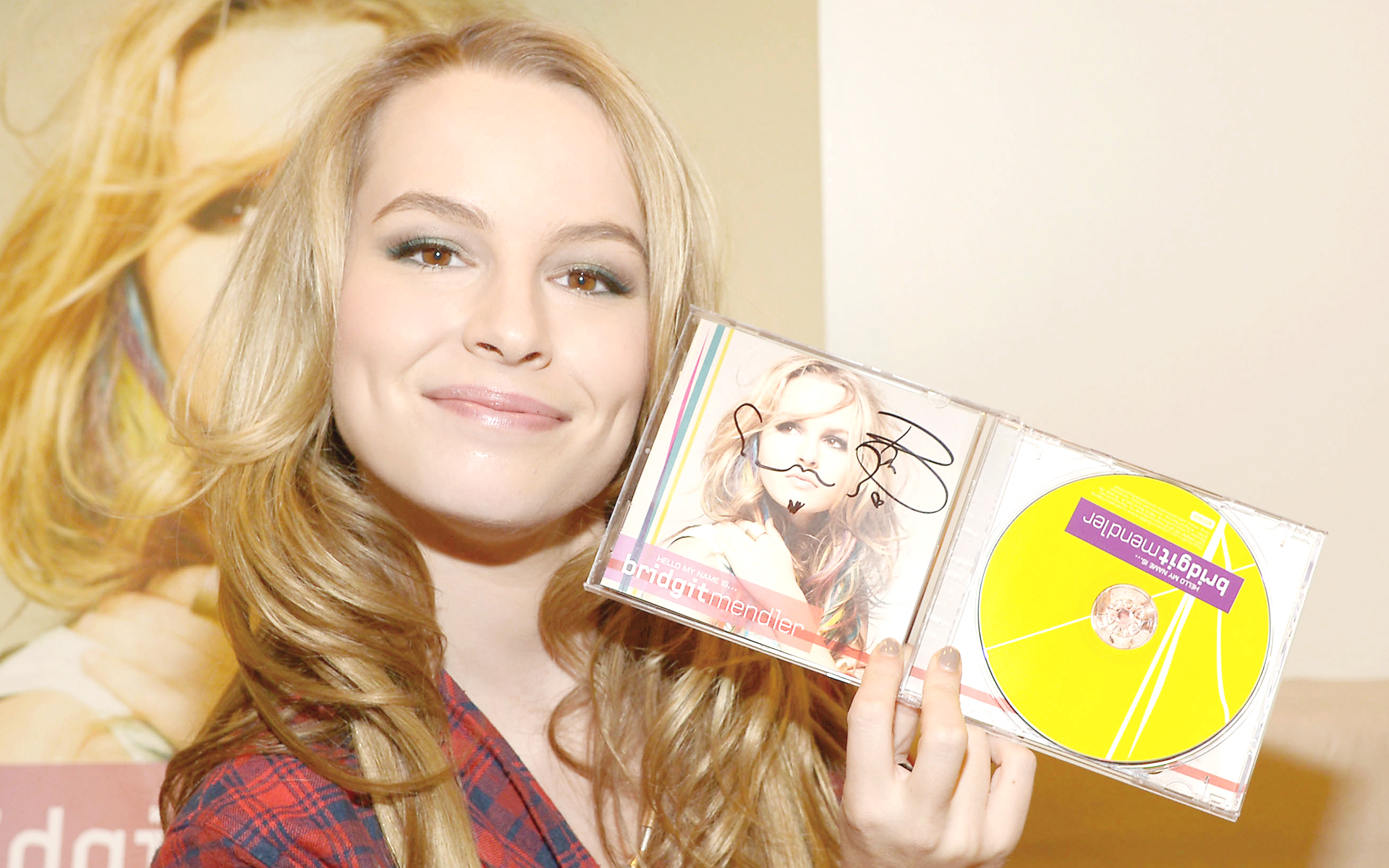 Fonds d'cran Clbrits Femme Bridgit Mendler Bridgit Mendler