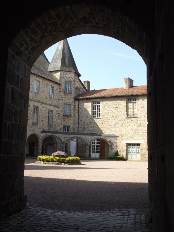 Wallpapers Constructions and architecture Castles - Palace Cour du château