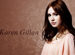  Celebrities Women Karen Gillan