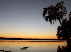  Nature Couchant sur le lac