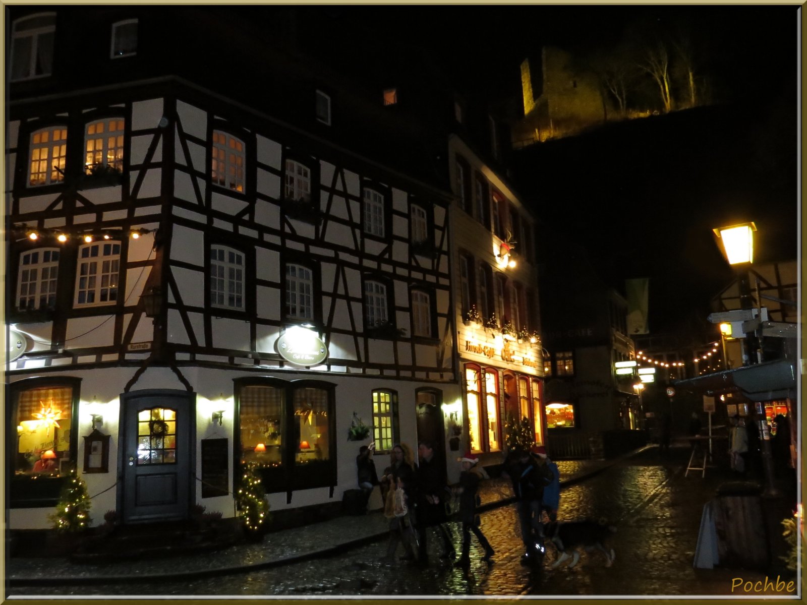 Wallpapers Constructions and architecture Cities - Towns Le march de Nol de Monschau