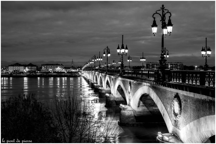 Fonds d'cran Constructions et architecture Ponts - Aqueducs le pont de pierre