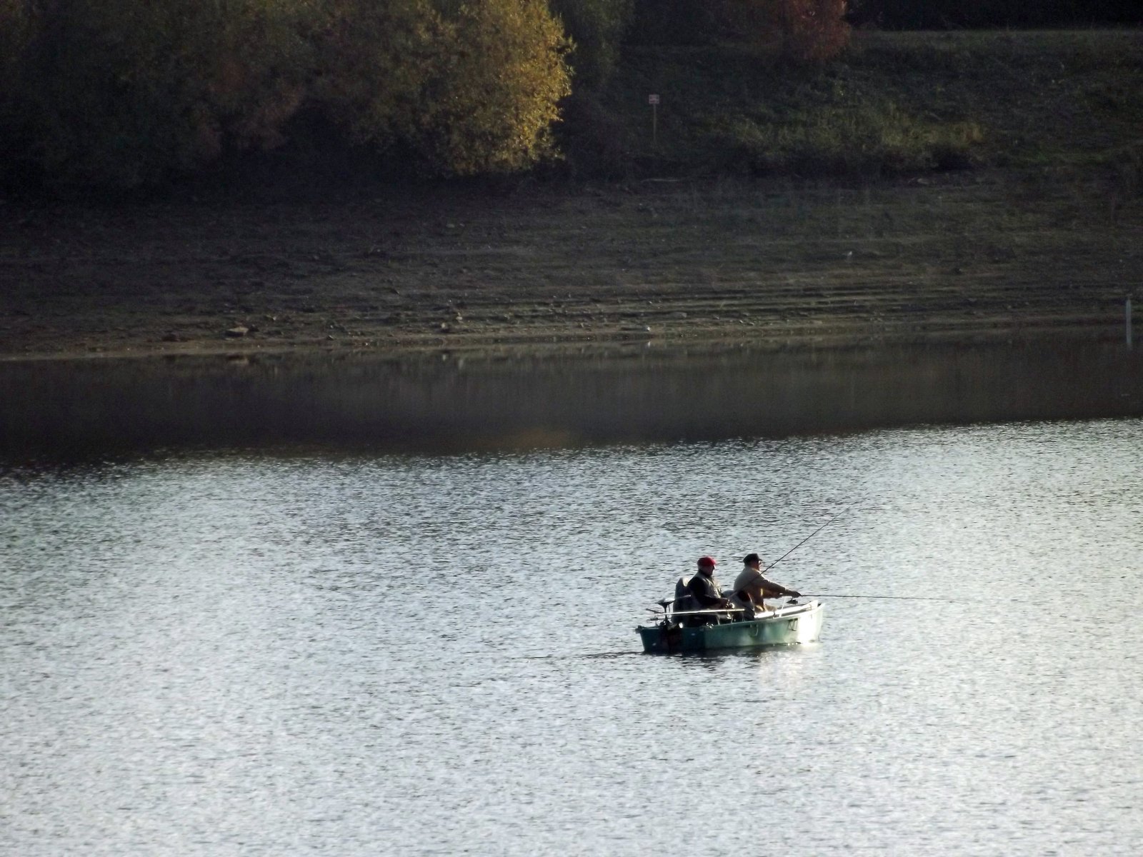 Fonds d'cran Bateaux Barques - Pirogues A la pêche