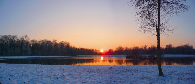 Fonds d'cran Nature Lacs - Etangs Lac enneigé