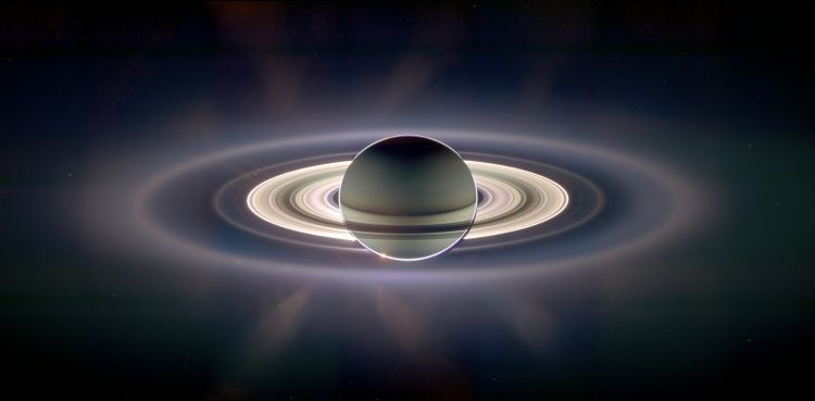 Fonds d'cran Espace Saturne In Saturn's Shadow