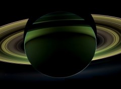  Espace In Saturn's Shadow