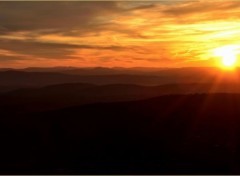  Nature Coucher de soleil sur les collines de Provence