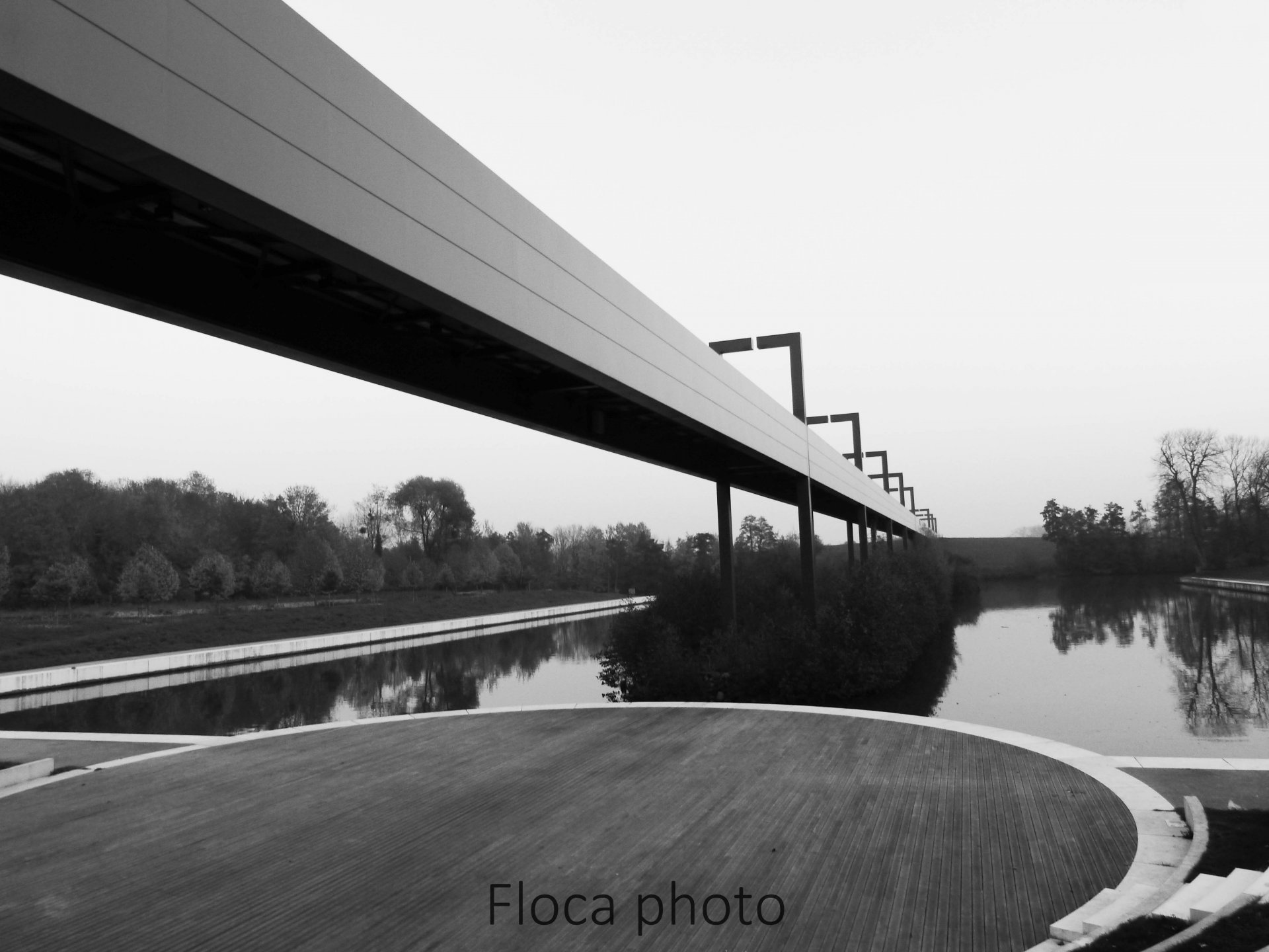 Fonds d'cran Voyages : Europe France > Ile-de-France Passerelle de l'Axe Majeur  Cergy.