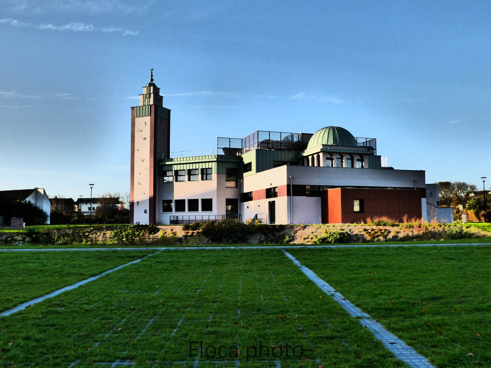 Fonds d'cran Voyages : Europe France > Ile-de-France Mosque de Cergy Le haut.