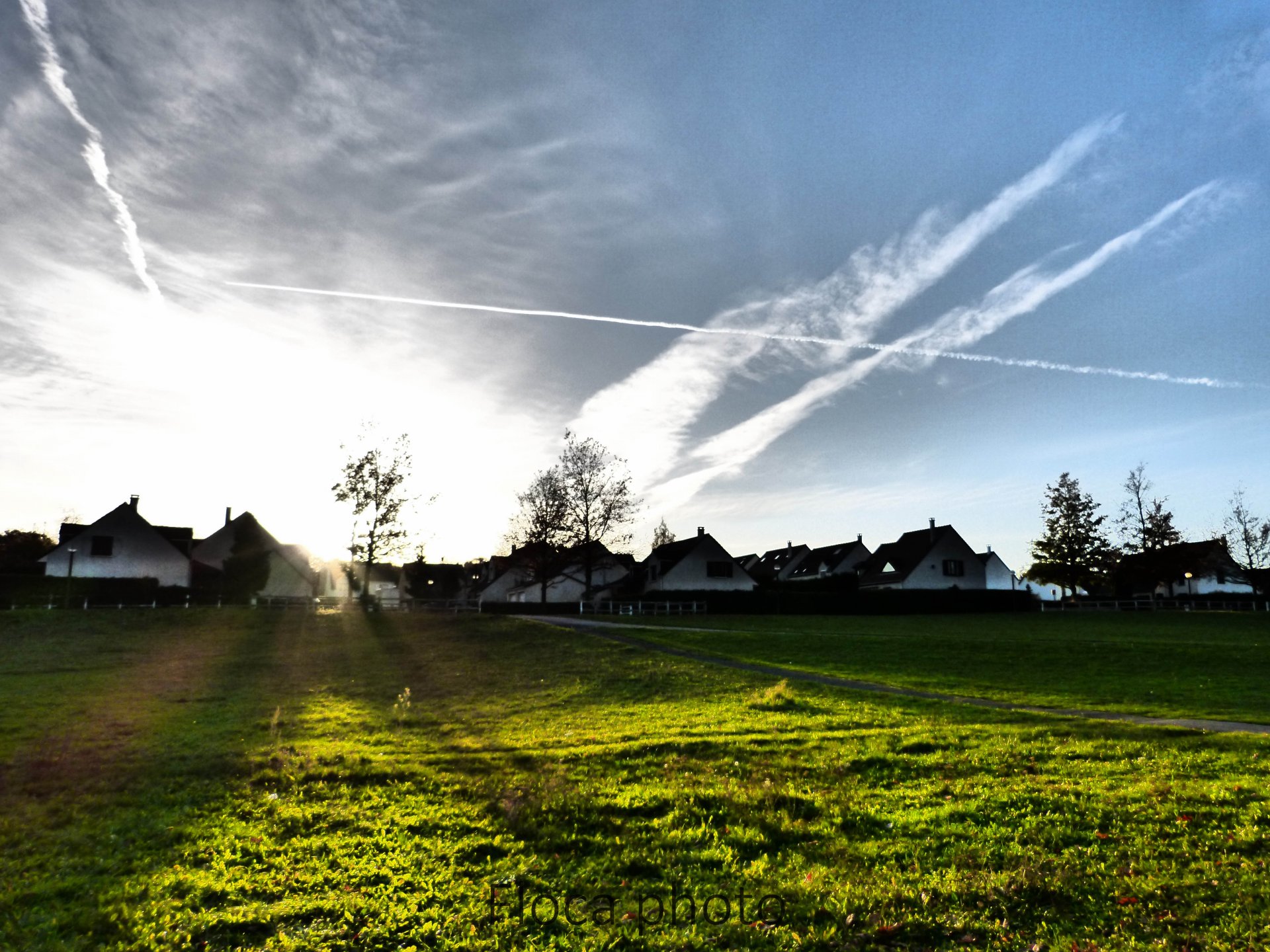 Wallpapers Trips : Europ France > Ile-de-France Coucher de soleil sur cergy le haut.