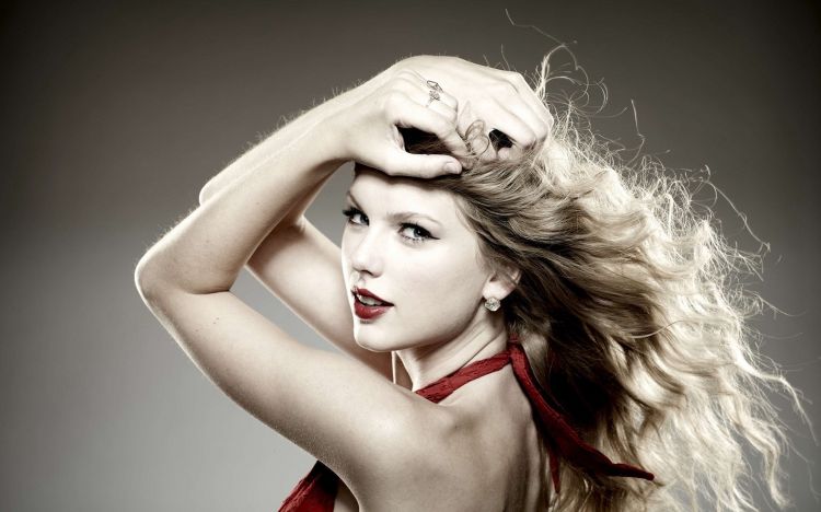 Fonds d'cran Clbrits Femme Taylor Swift Wallpaper N331406