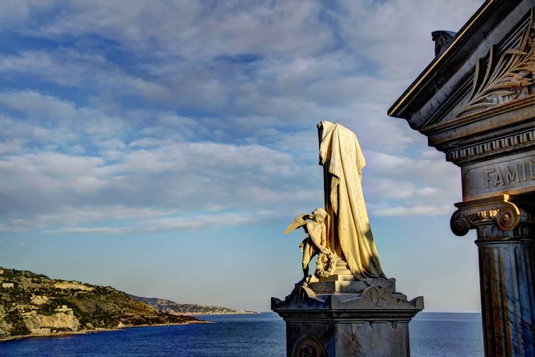 Wallpapers Trips : Europ France > Provence-Alpes-Cte d'Azur Coucher de Soleil - Menton Cimetière (06)