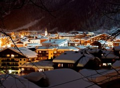  Voyages : Europe Val d'Isère by night