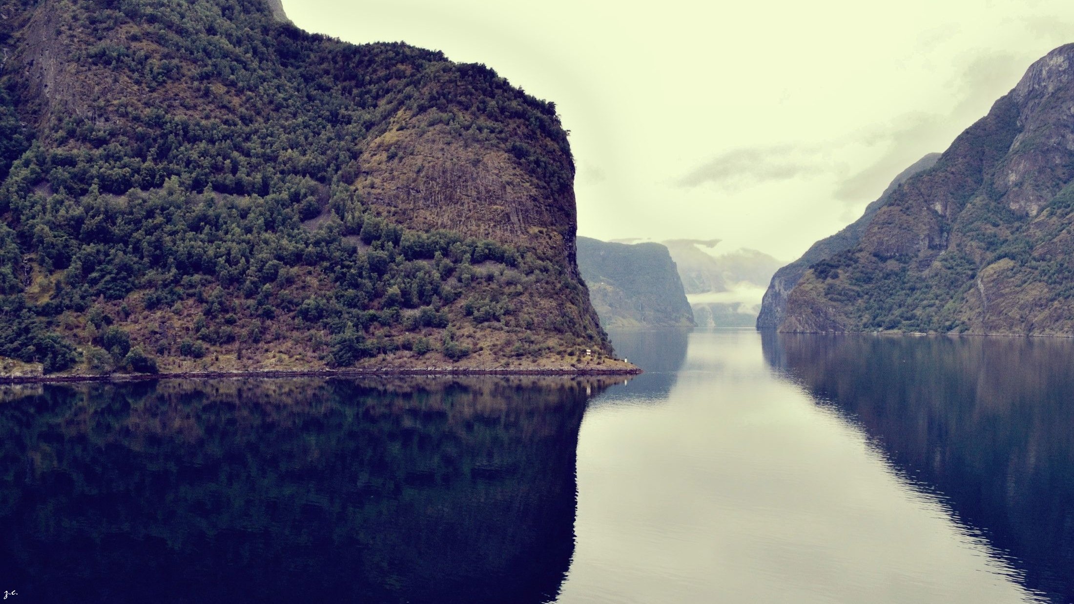 Fonds d'cran Voyages : Europe Norvge Aurlandsfjord