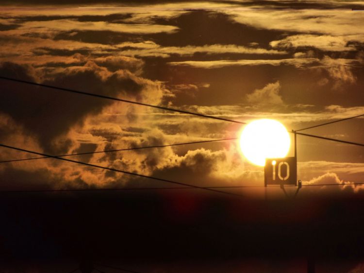 Fonds d'cran Nature Couchers et levers de Soleil Ambiance ferroviaire 54