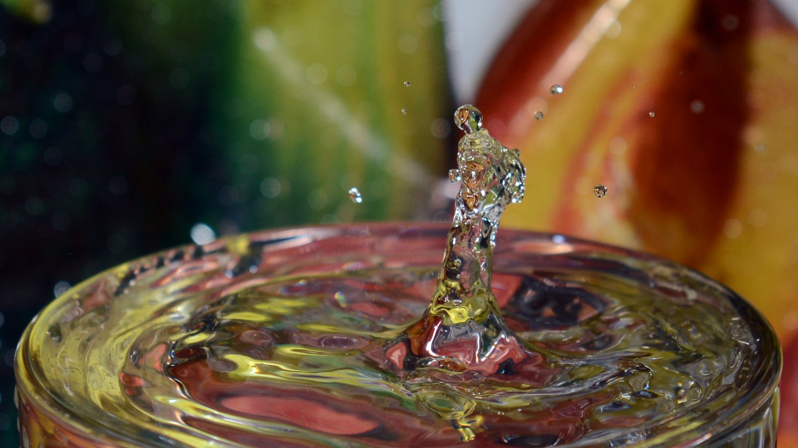 Fonds d'cran Nature Eau - Gouttes, rose Goutte d'eau