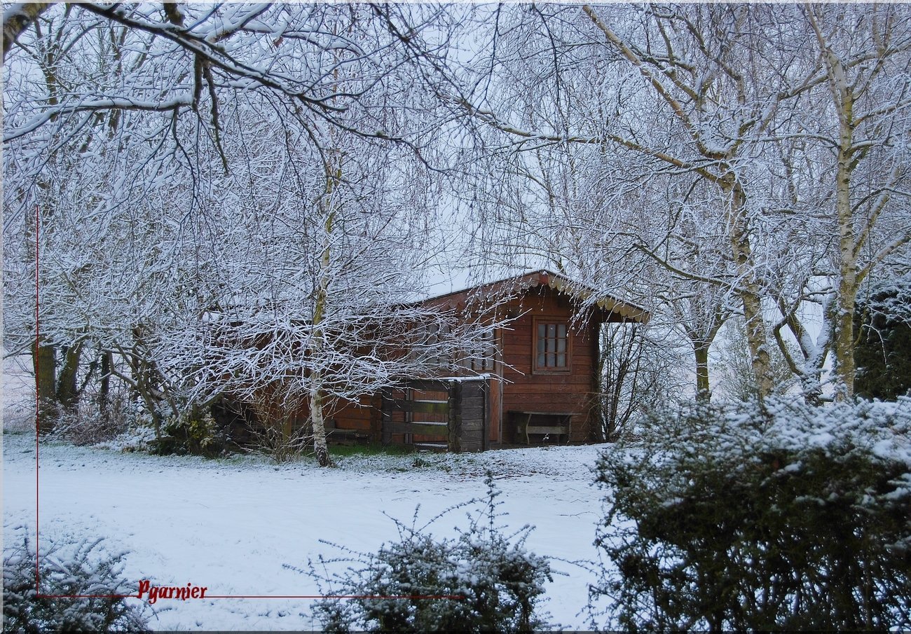 Fonds d'cran Nature Saisons - Hiver Chalet sous la neige