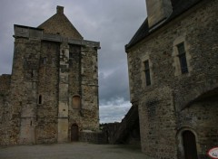  Constructions et architecture Châteaau du XIème siècle - Saint Sauveur le Vicomte (50)