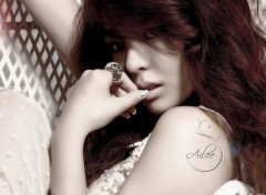  Celebrities Women Ailee - Amy Lee 