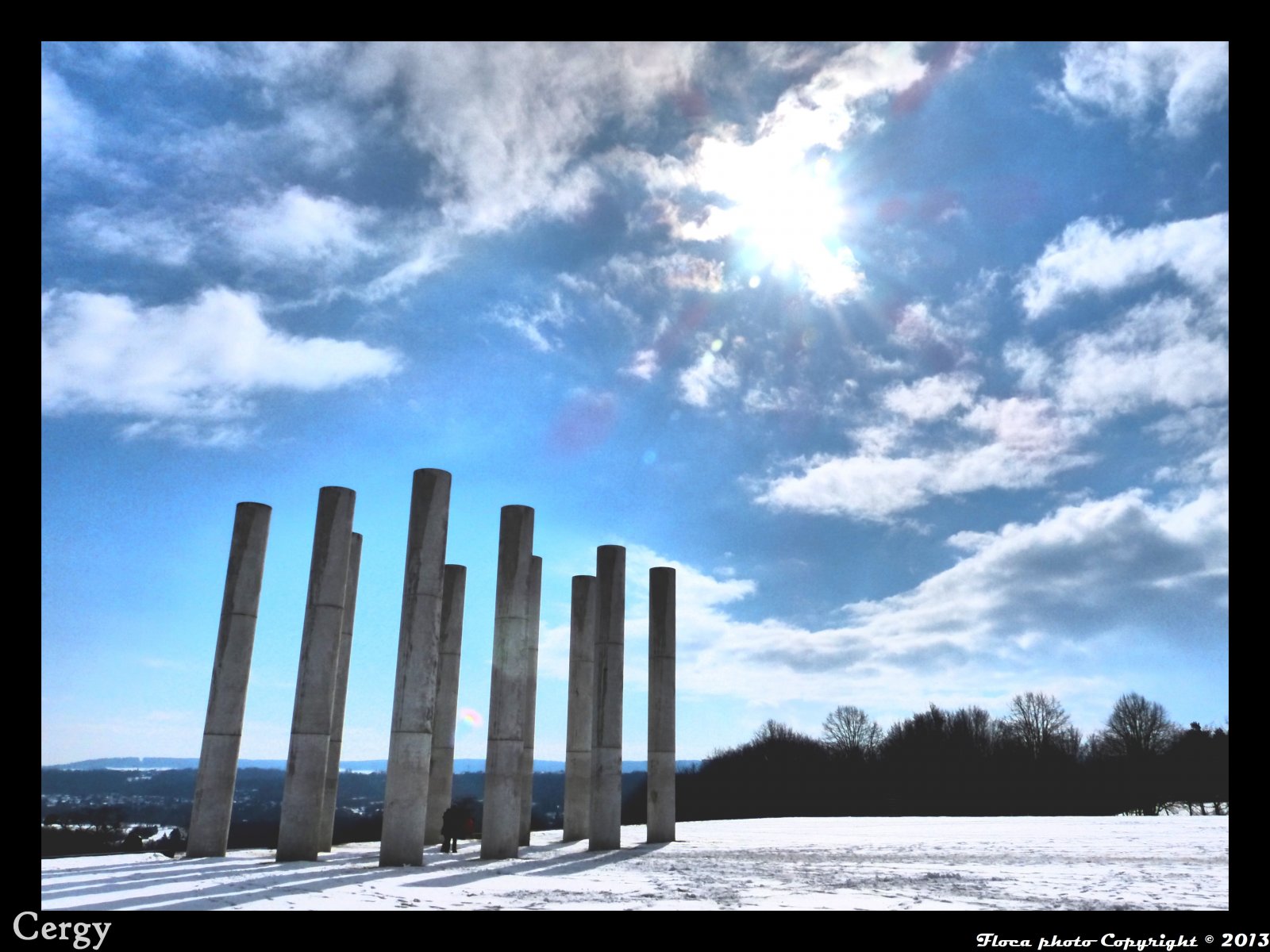 Fonds d'cran Constructions et architecture Statues - Monuments Cergy et la neige