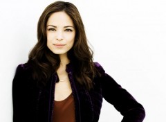  Celebrities Women Kristin Kreuk