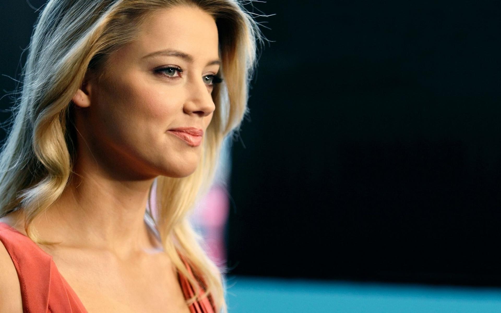 Wallpapers Celebrities Women Amber Heard Amber Heard